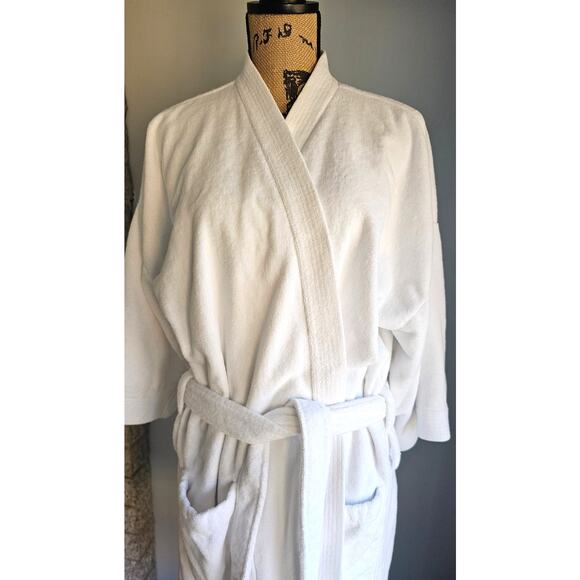 Nordstrom Spa Robe, White, Made In Brazil, 100% Cotton, One Size, 46 In length - Picture 8 of 8